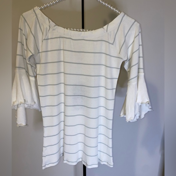 Chaser top - white with grey stripes - nwt - measures like XS ***(tag medium) - Picture 10 of 10